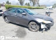 2017 II TOYOTA CAMRY SE