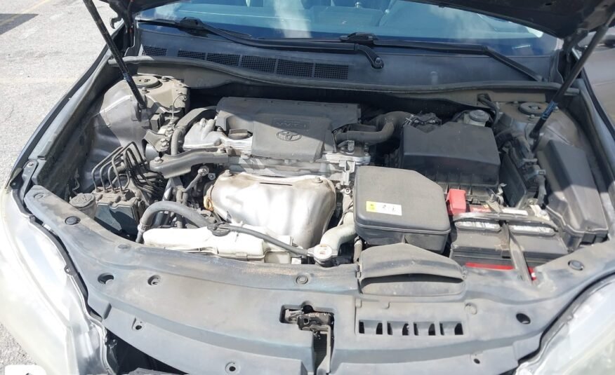 2017 II TOYOTA CAMRY SE