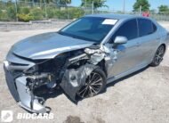 2018 II TOYOTA CAMRY SE