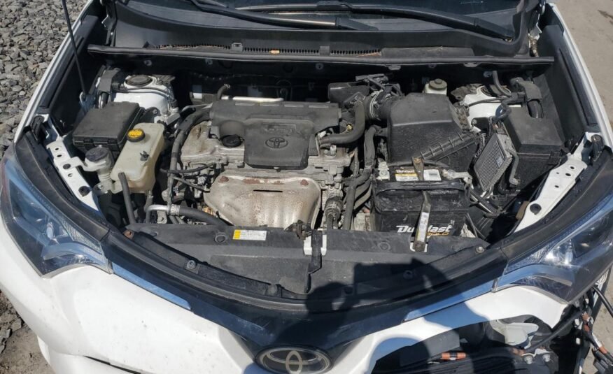2018 II Toyota RAV4 ADVENTURE XLE