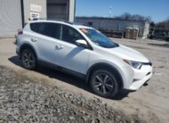 2018 II Toyota RAV4 ADVENTURE XLE