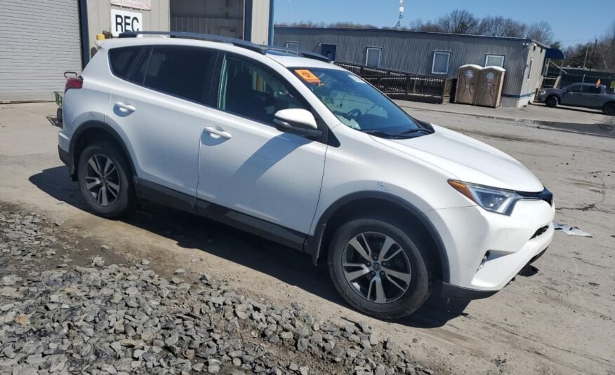 2018 II Toyota RAV4 ADVENTURE XLE