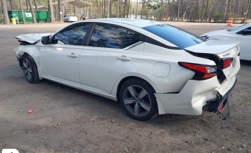 2019 II NISSAN ALTIMA SR