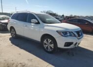 2019 II NISSAN PATHFINDER SV