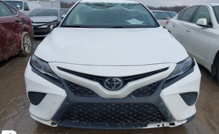 2019 II Toyota Camry SE