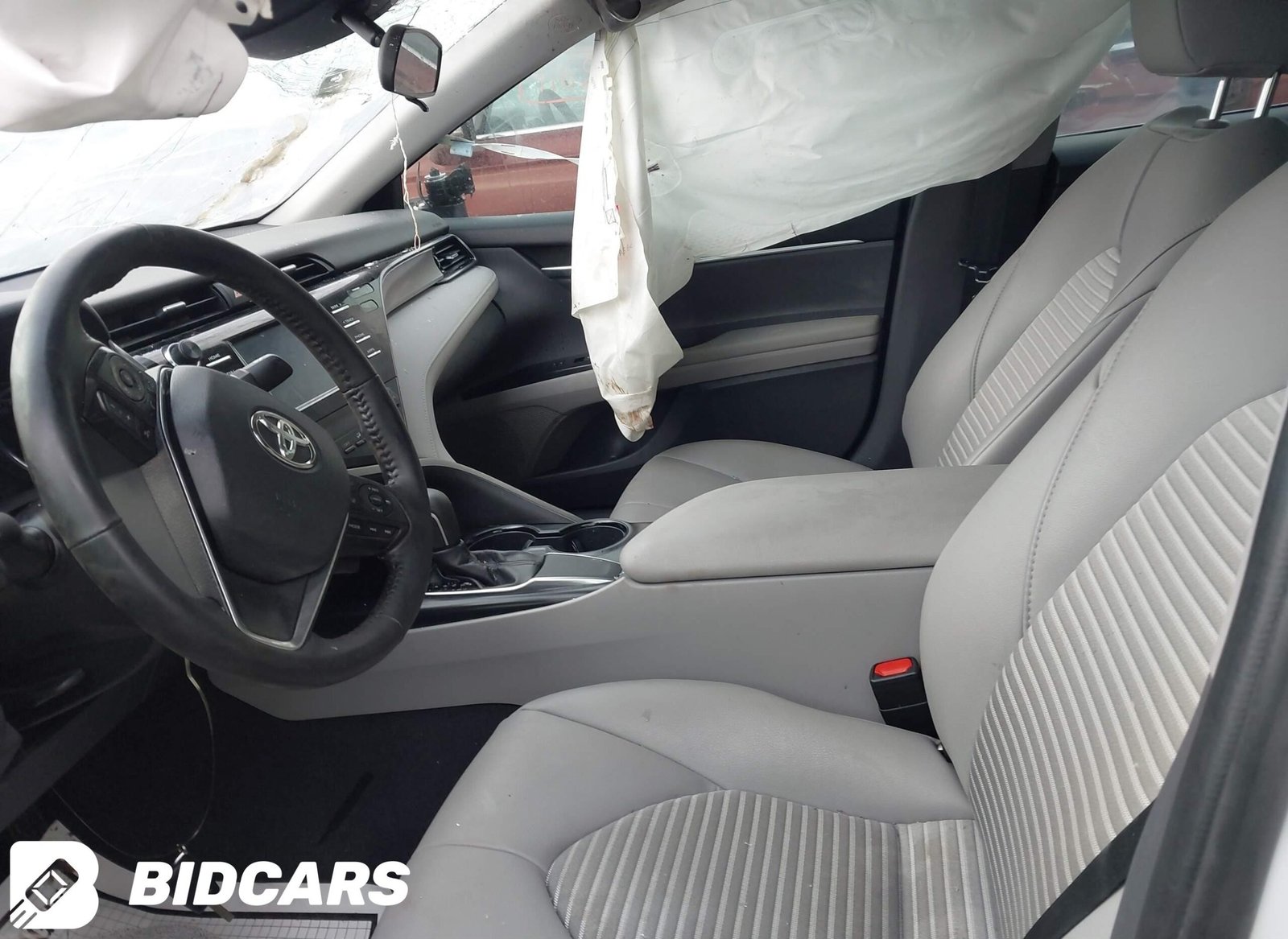 2019 II Toyota Camry SE