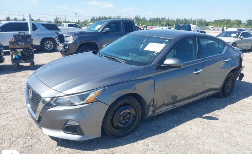 2020 II NISSAN ALTIMA S