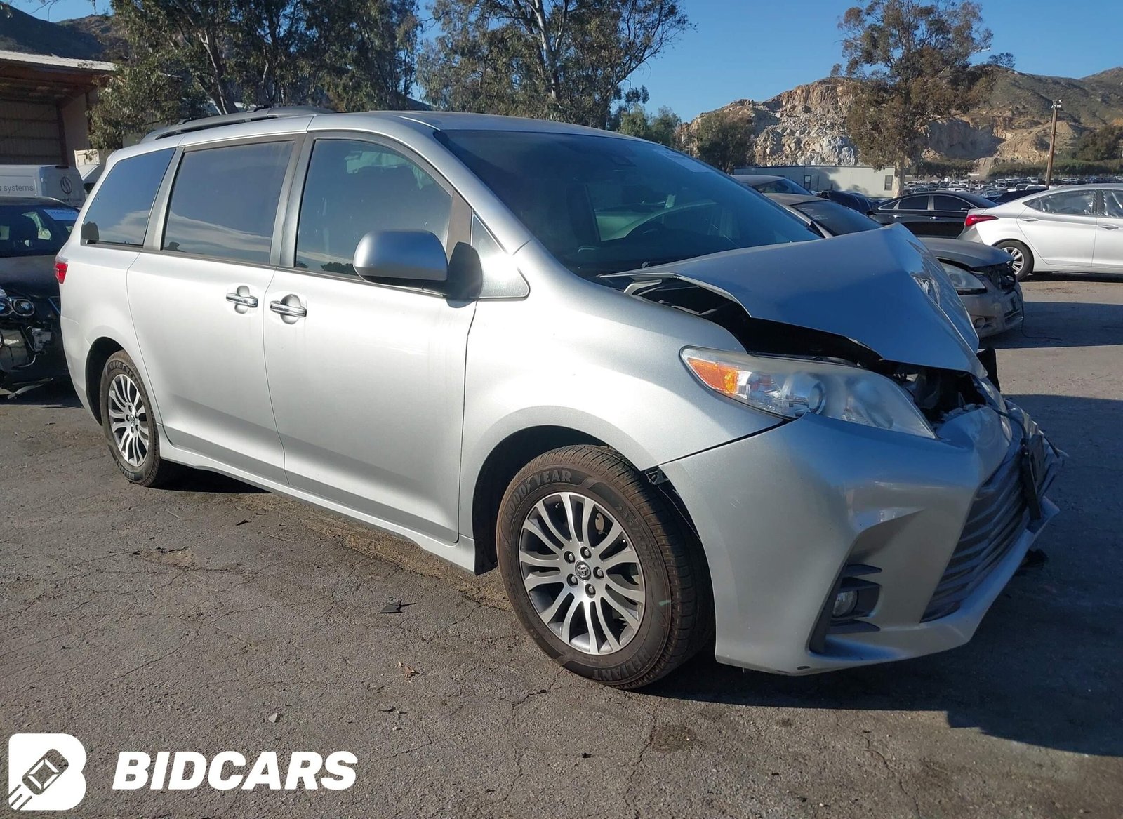 2020 II Toyota Sienna XLE