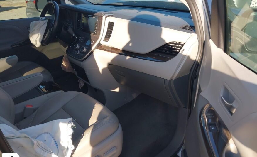 2020 II Toyota Sienna  XLE