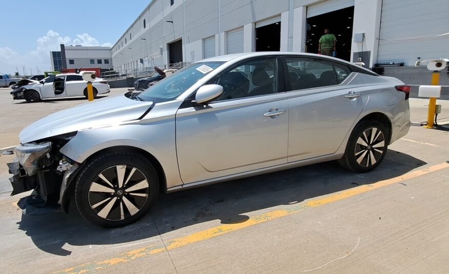 2021 NISSAN ALTIMA SV