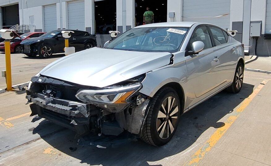 2021 NISSAN ALTIMA SV