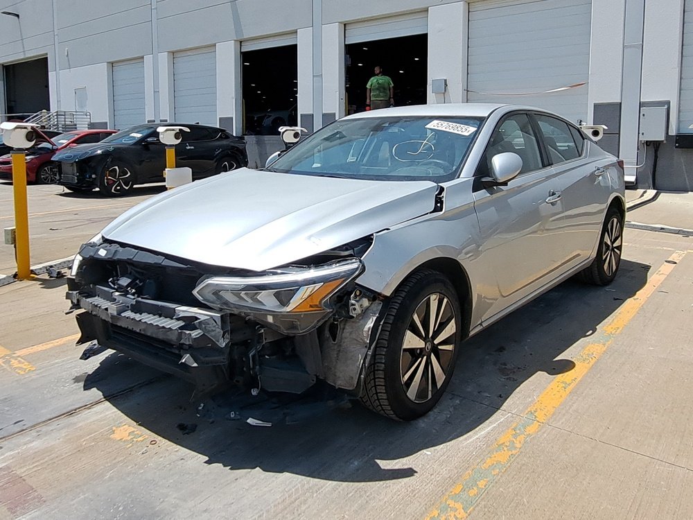2021 NISSAN ALTIMA SV