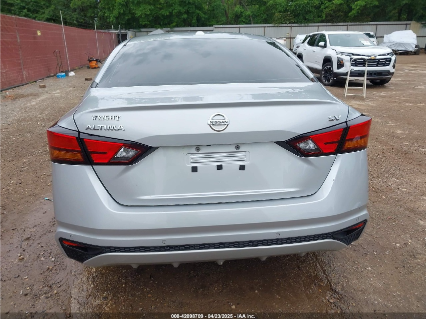 2022 NISSAN ALTIMA SV