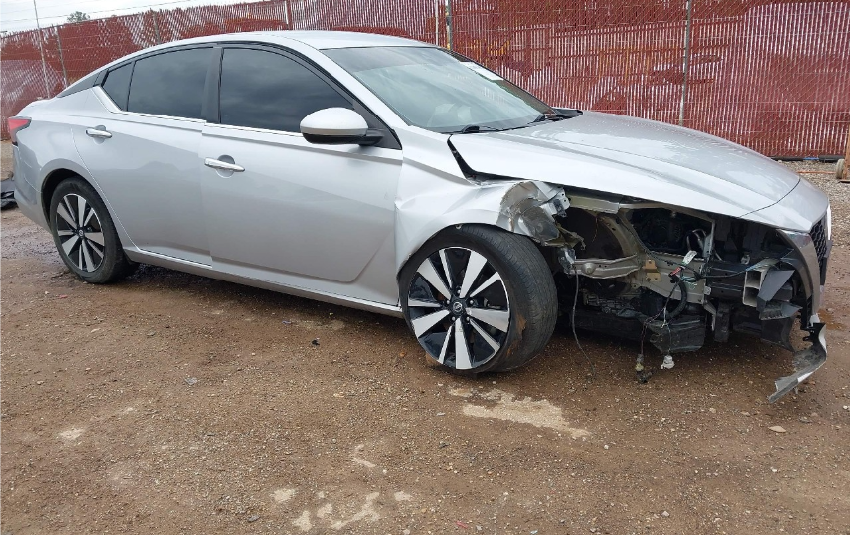 2022 NISSAN ALTIMA SV