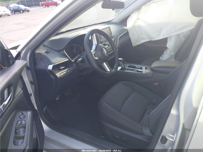 2022 Nissan Altima SV