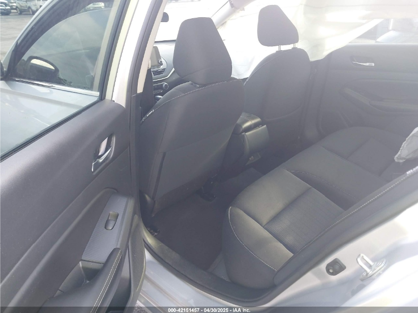 2022 Nissan Altima SV