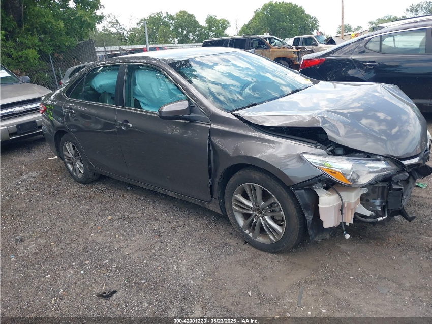 2017 Toyota Camry SE