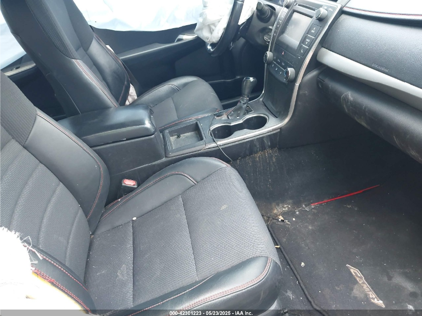 2017 Toyota Camry SE