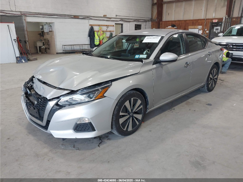 2022 Nissan Altima SV