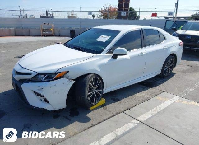 2018 Toyota Camry SE