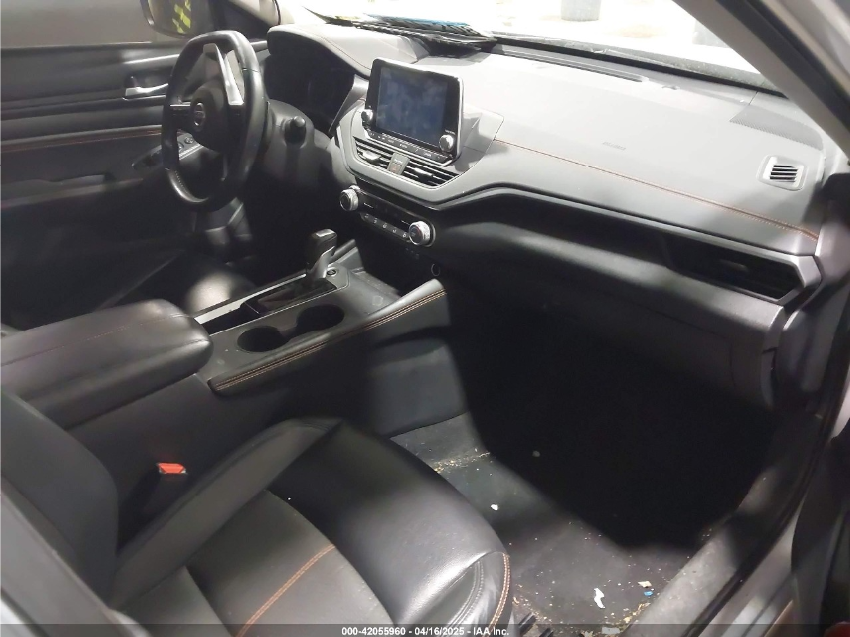 2019 Nissan Altima SR