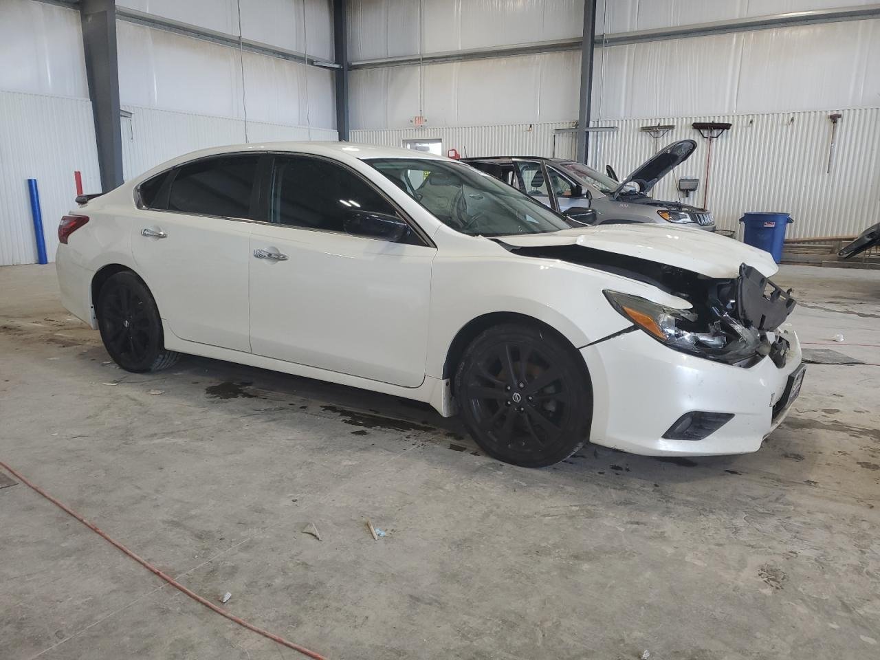 2017 Nissan Altima SR