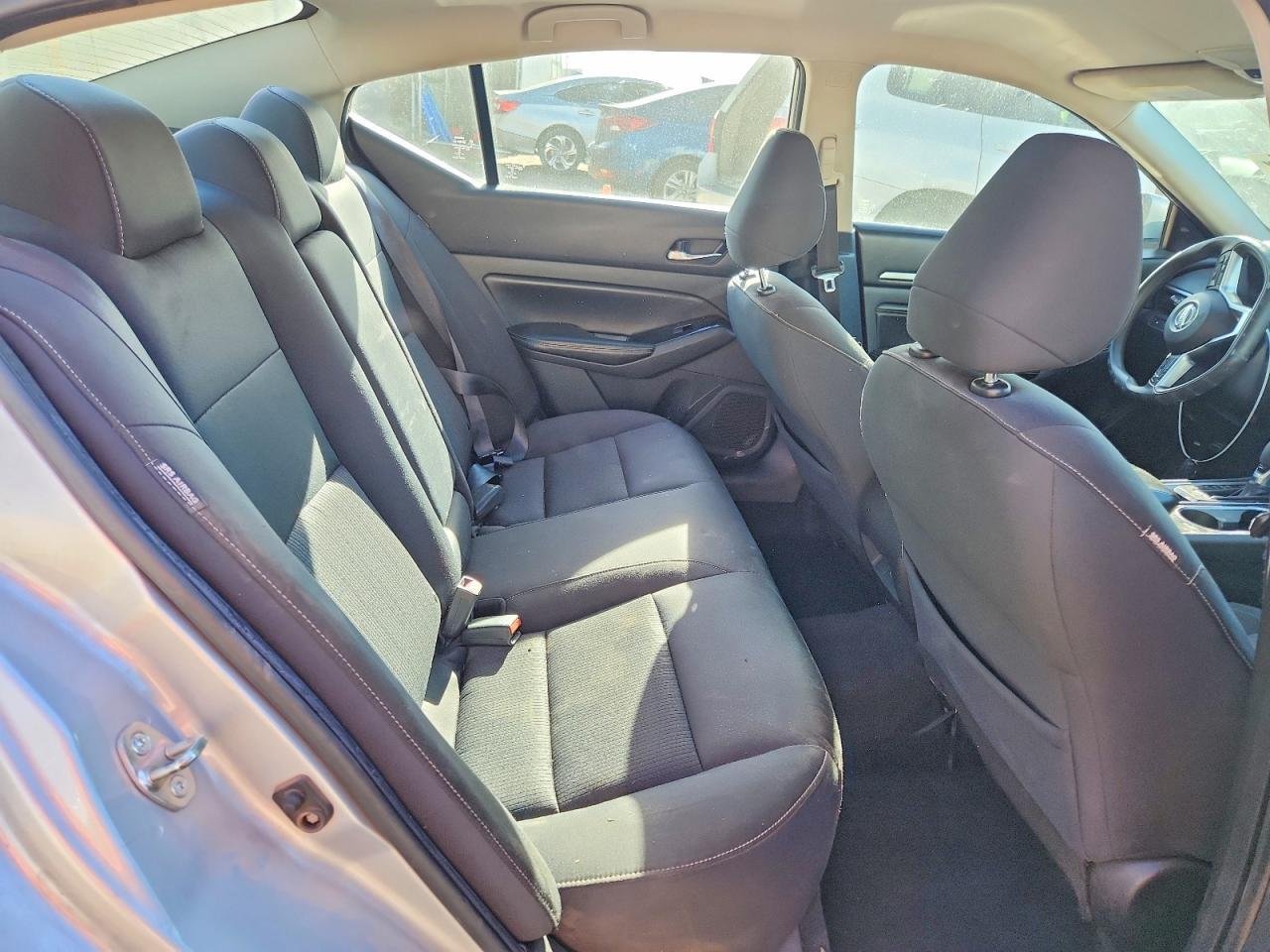 2021 Nissan Altima SV