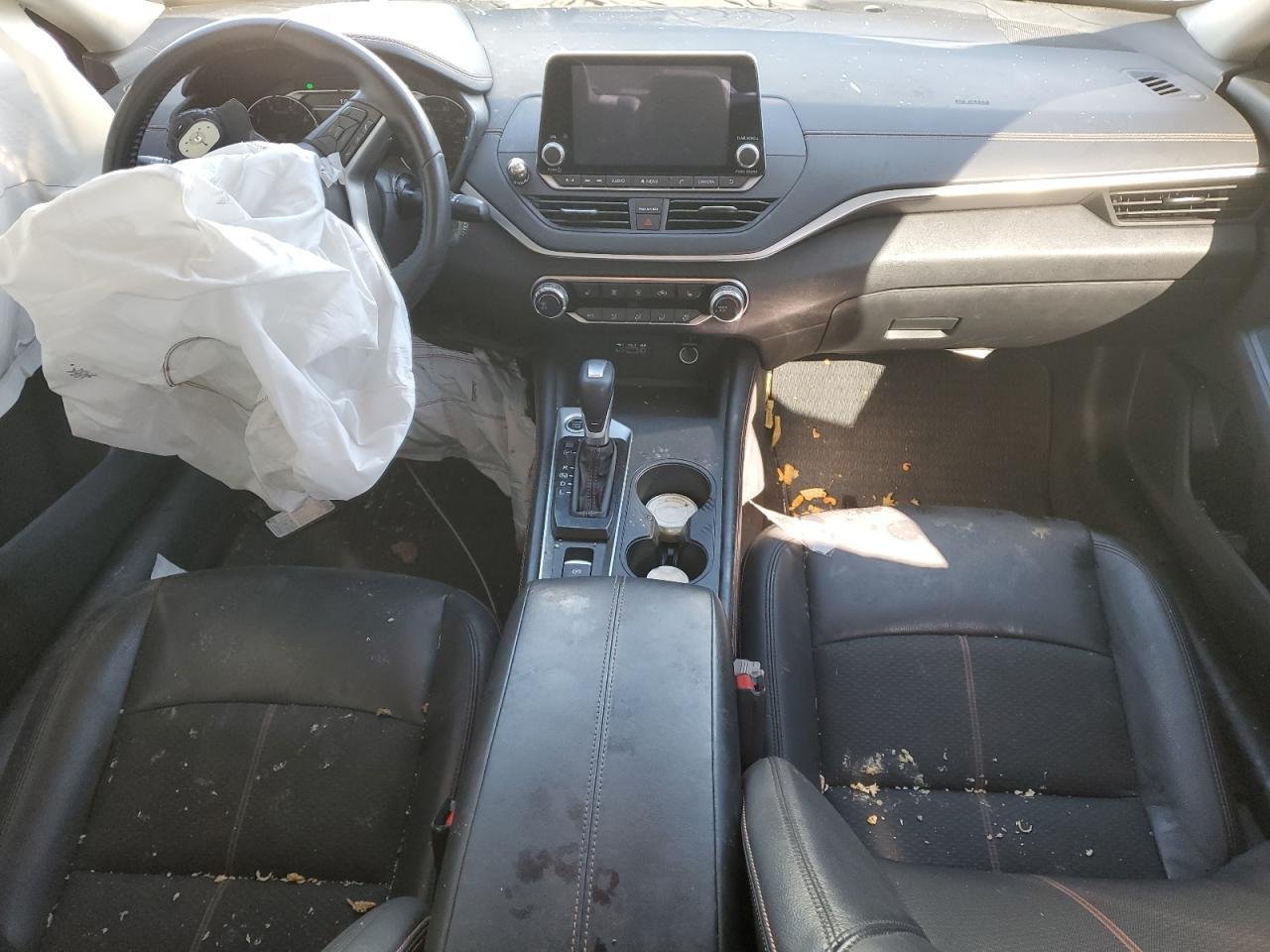 2022 Nissan Altima SR