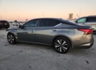 2022 Nissan Altima SV