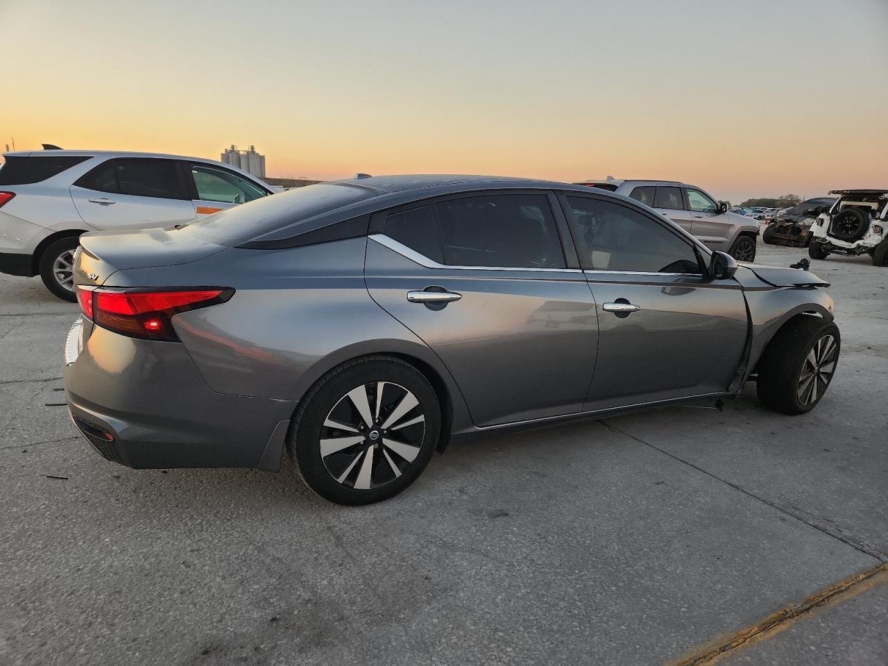 2022 Nissan Altima SV