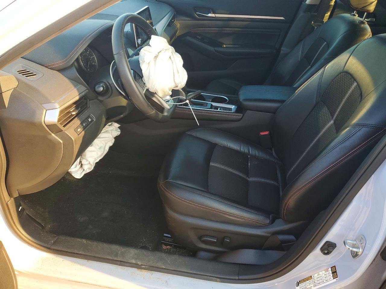 2023 Nissan Altima SR