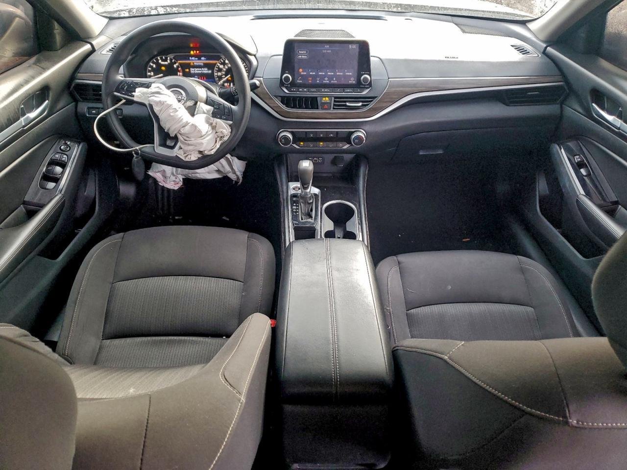 2023 Nissan Altima SV