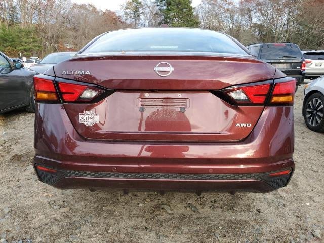 2025 Nissan Altima SR